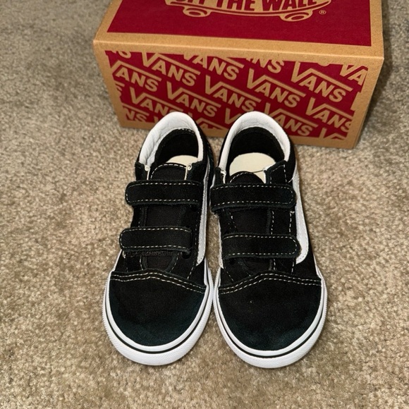 Toddler Vans size 9c - Picture 2 of 4